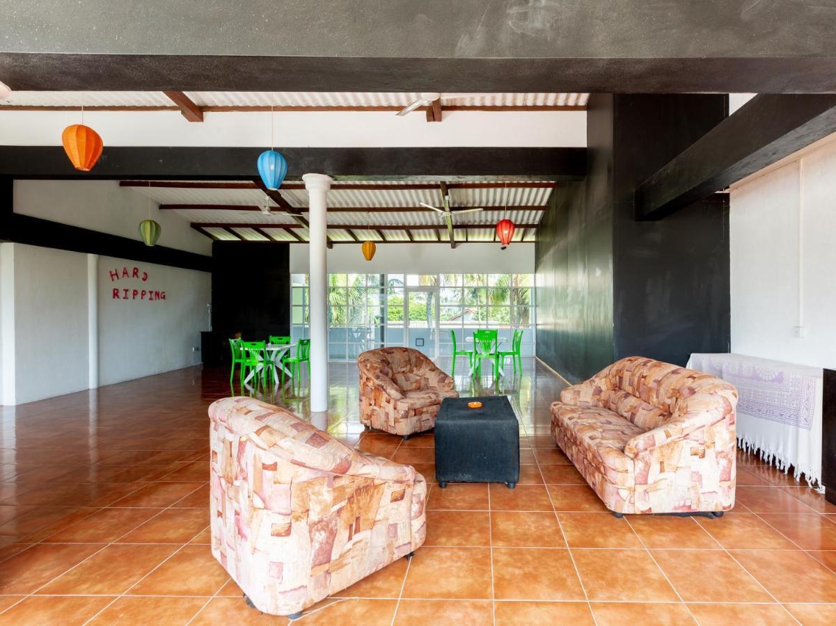 Royal Mount Hotel Dehiwala-Mount Lavinia Eksteriør billede